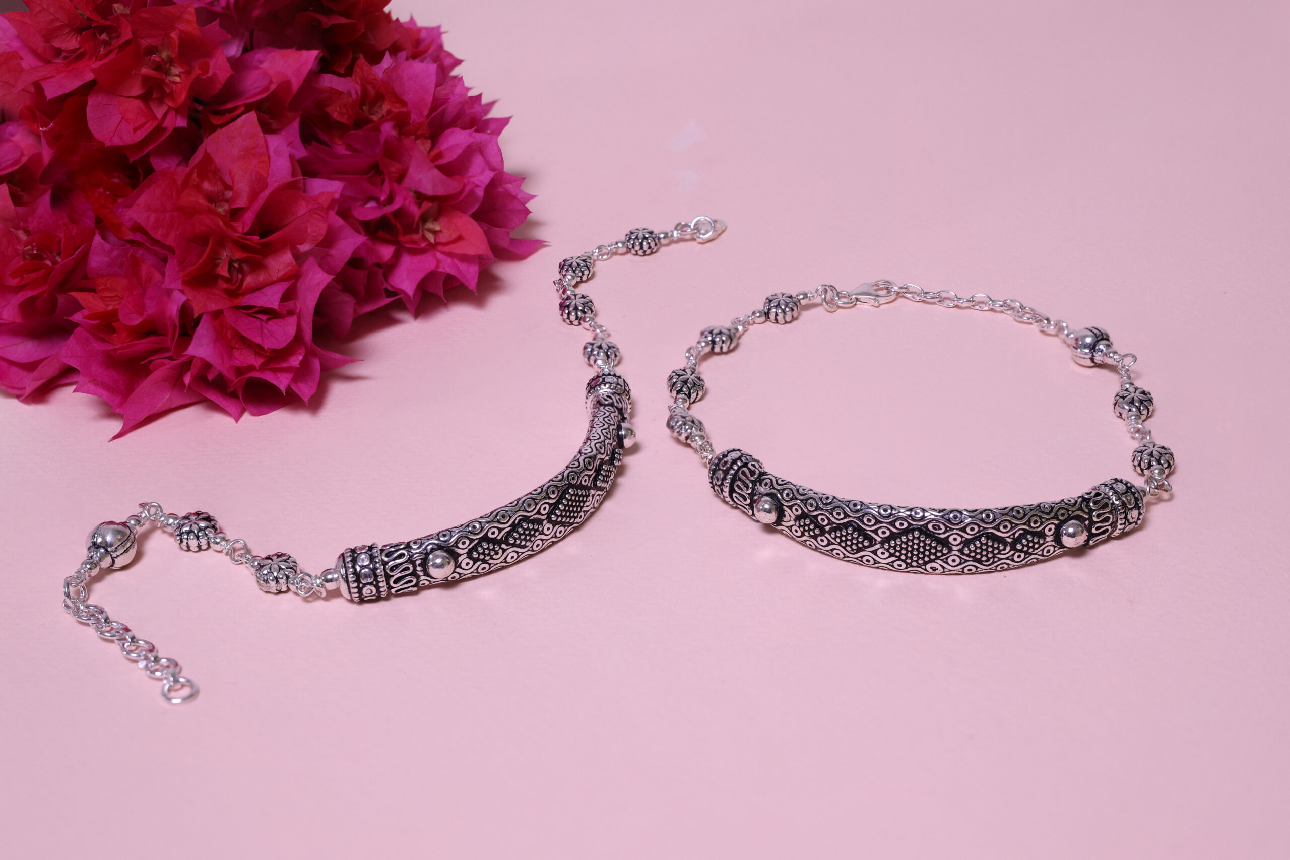Traditional Style Oxidized Silver Anklet For Women - Image 4